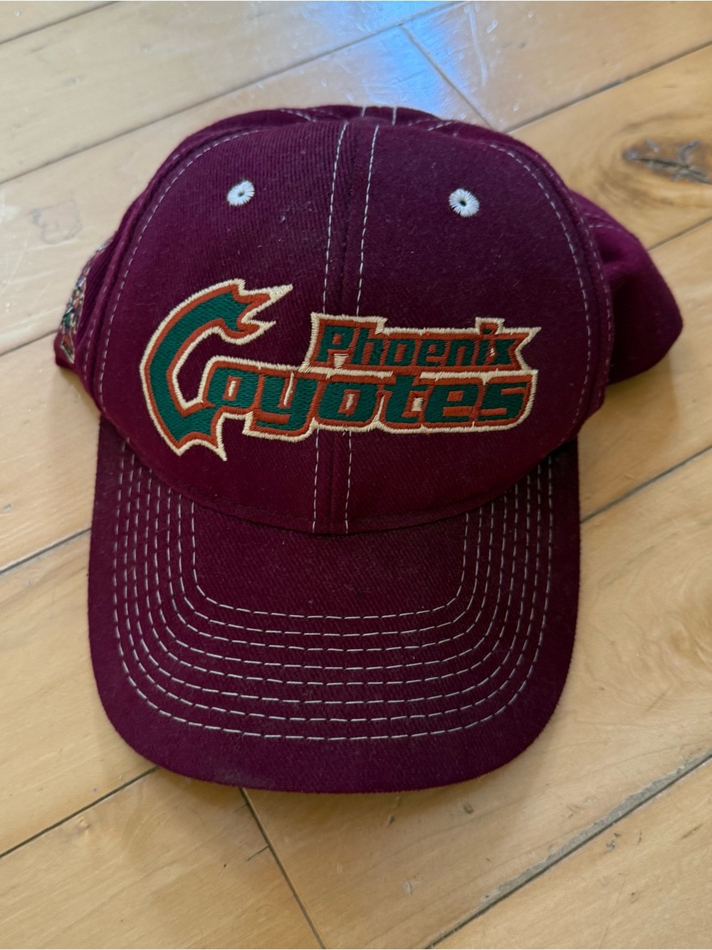 Vintage Rare 1990Phoenix Coyotes Maroon Baseball Hat – Team Logo Cap
